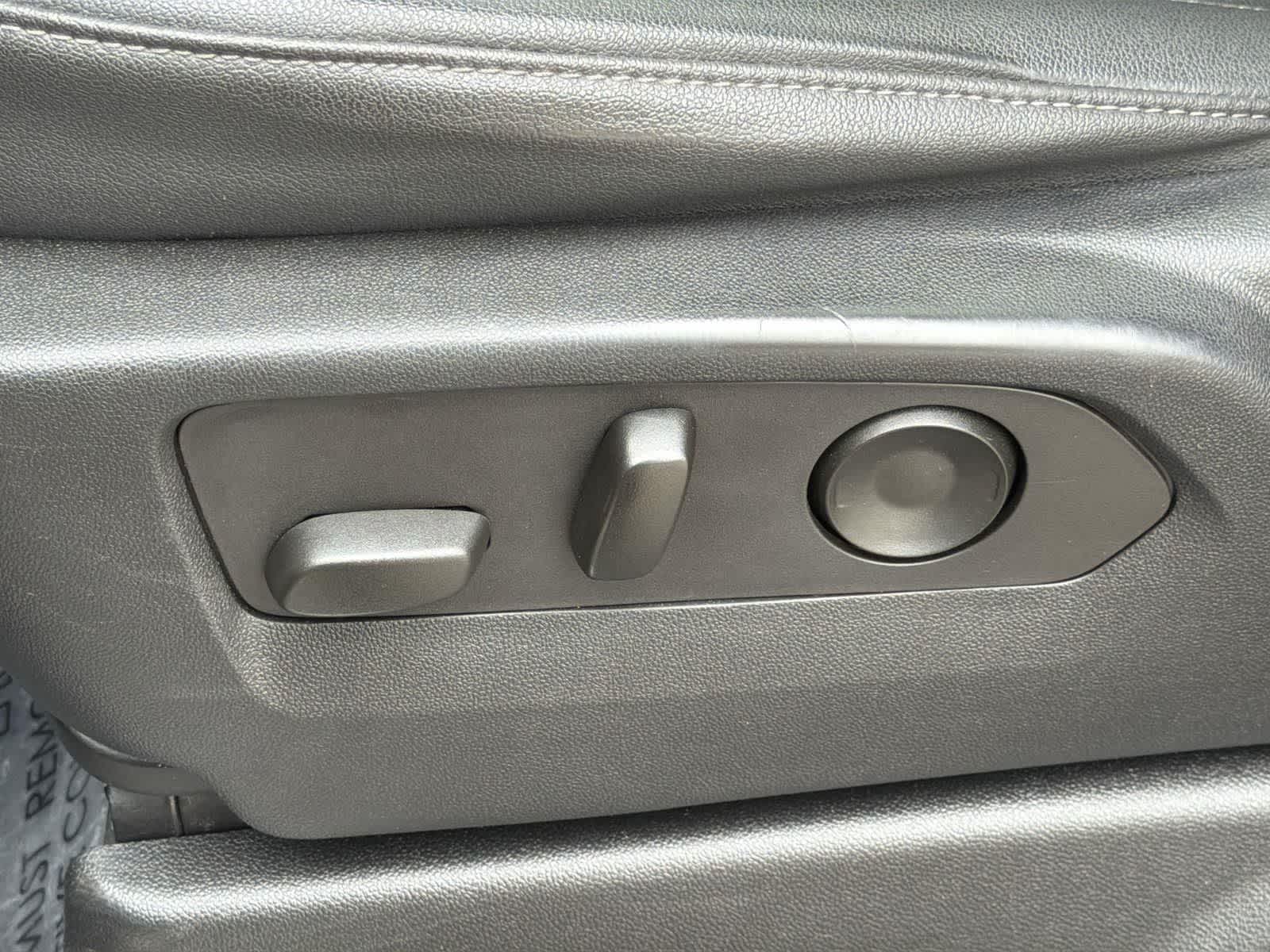 Thumbnail: 2023 Chevrolet Suburban - 26