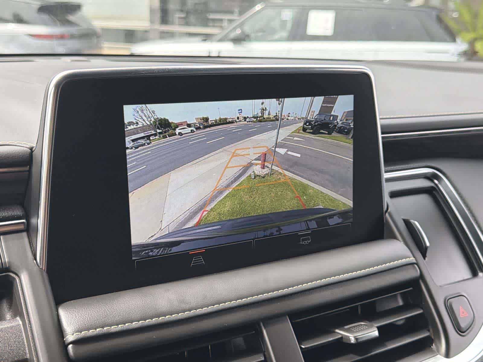 Thumbnail: 2023 GMC Yukon XL - 18