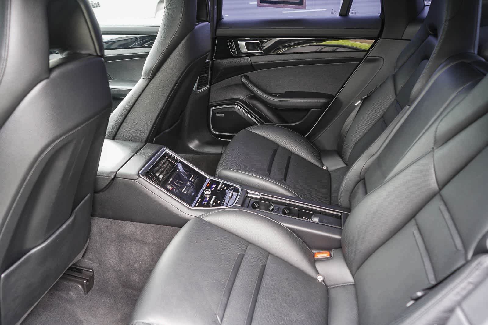 Thumbnail: 2021 Porsche Panamera - 17
