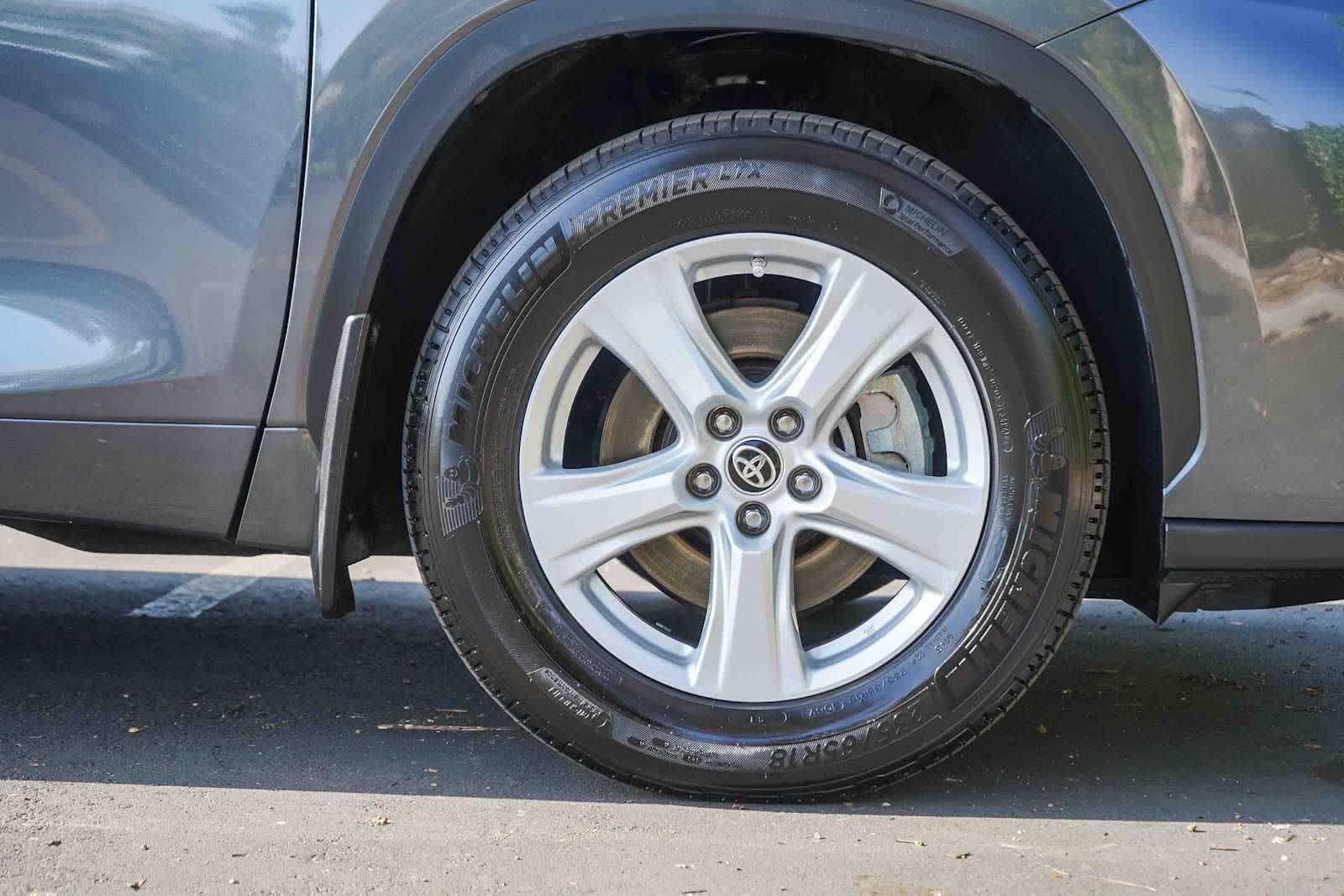 Thumbnail: 2020 Toyota Highlander - 9