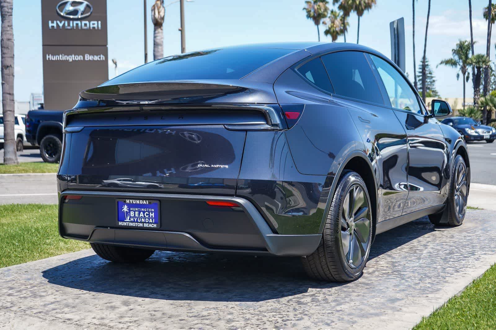 Thumbnail: 2026 Tesla Model Y - 3