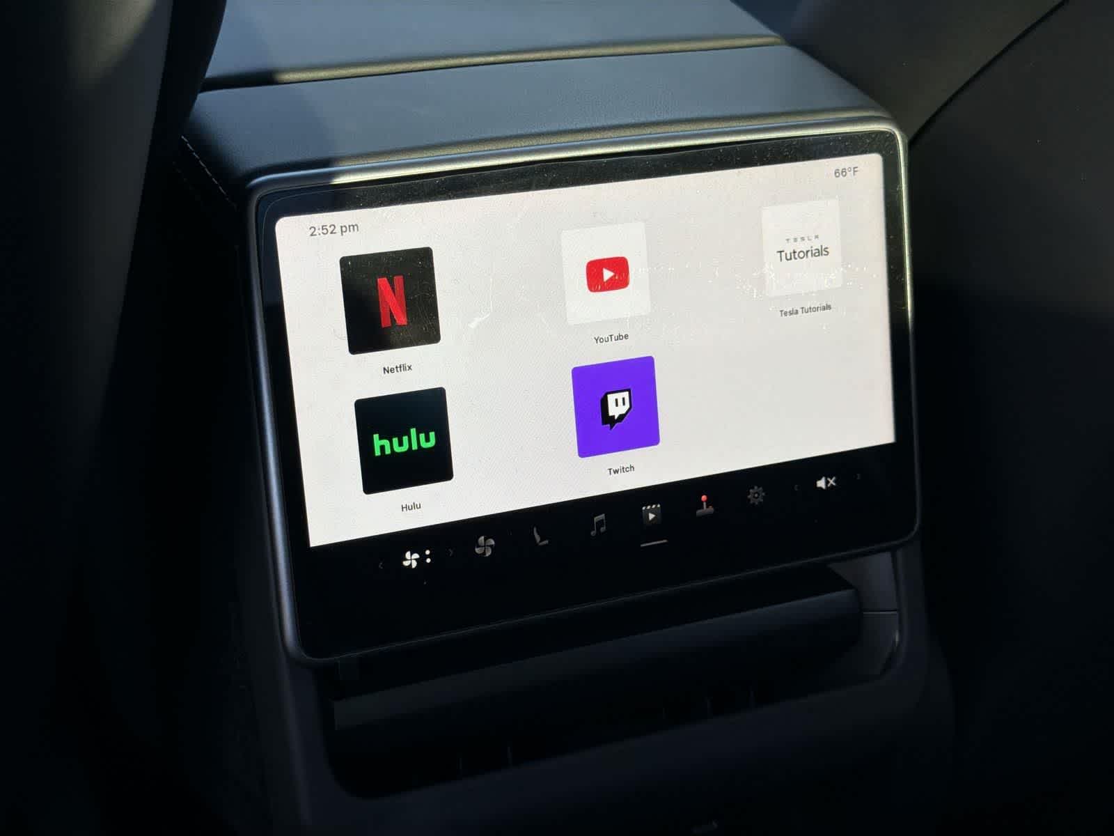 Thumbnail: 2026 Tesla Model Y - 31