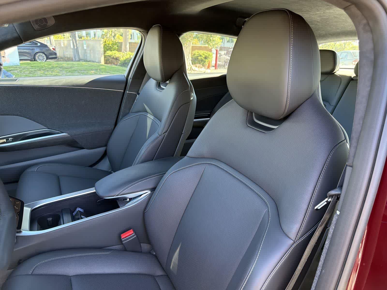 Thumbnail: 2024 Lucid Air - 27