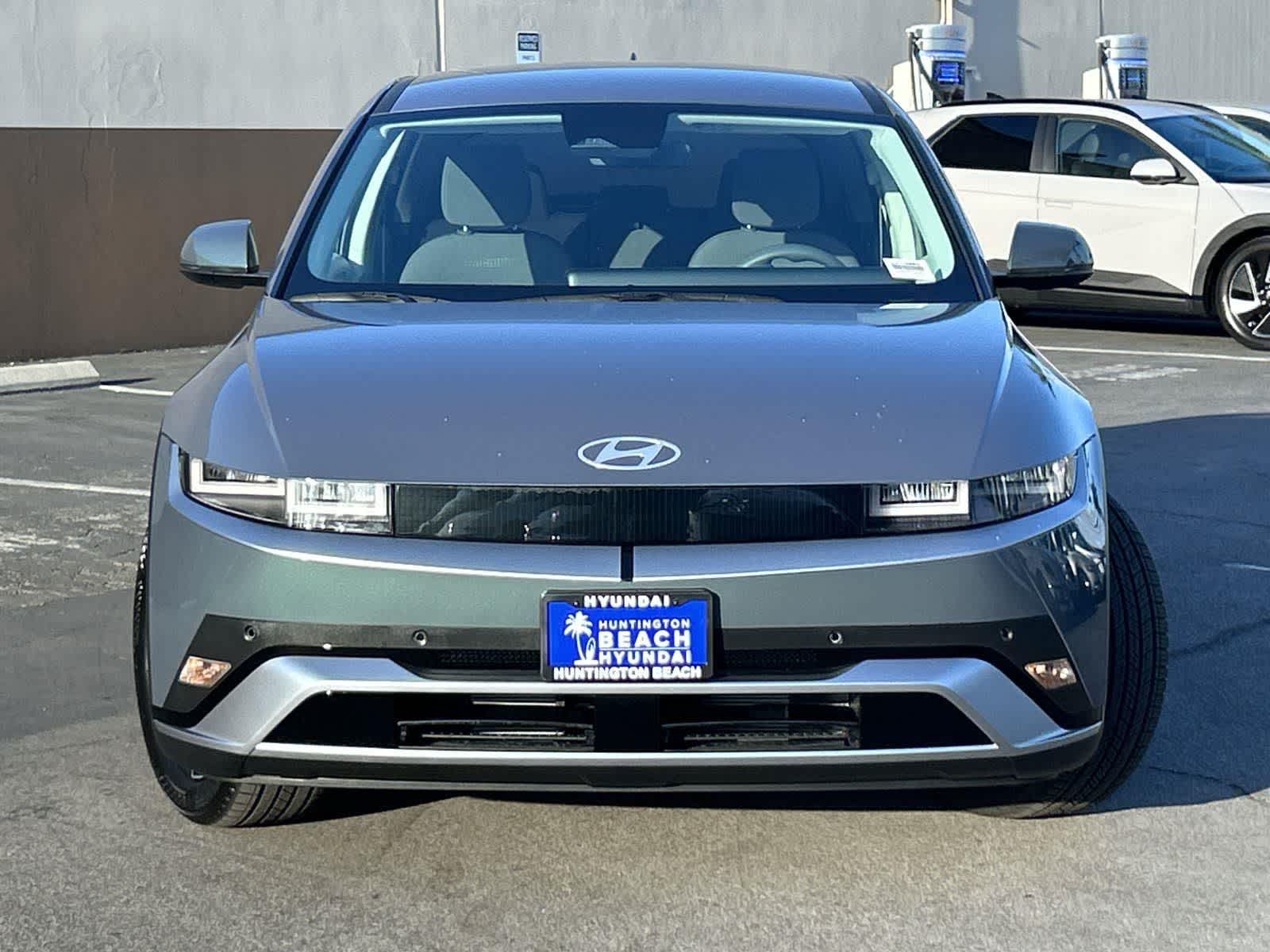 Used 2025 Hyundai IONIQ 5 SE with VIN 7YAKM4DA8SY011493 for sale in Huntington Beach, CA