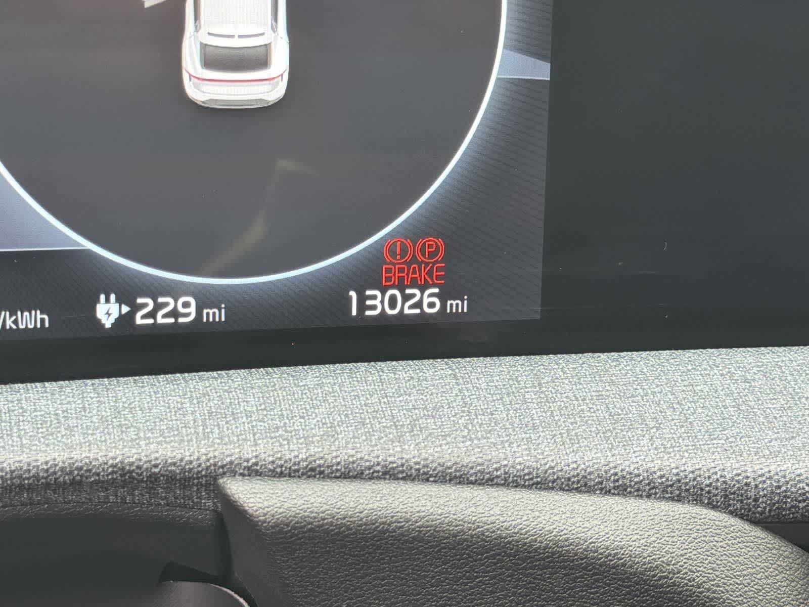 Thumbnail: 2023 Kia EV6 - 19