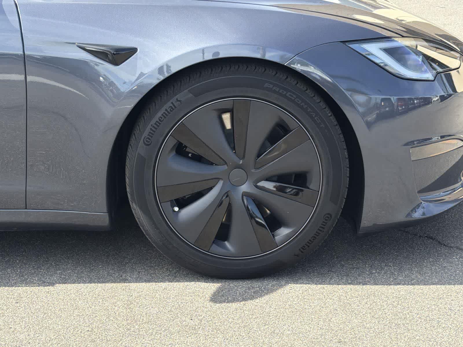 Thumbnail: 2023 Tesla Model S - 39