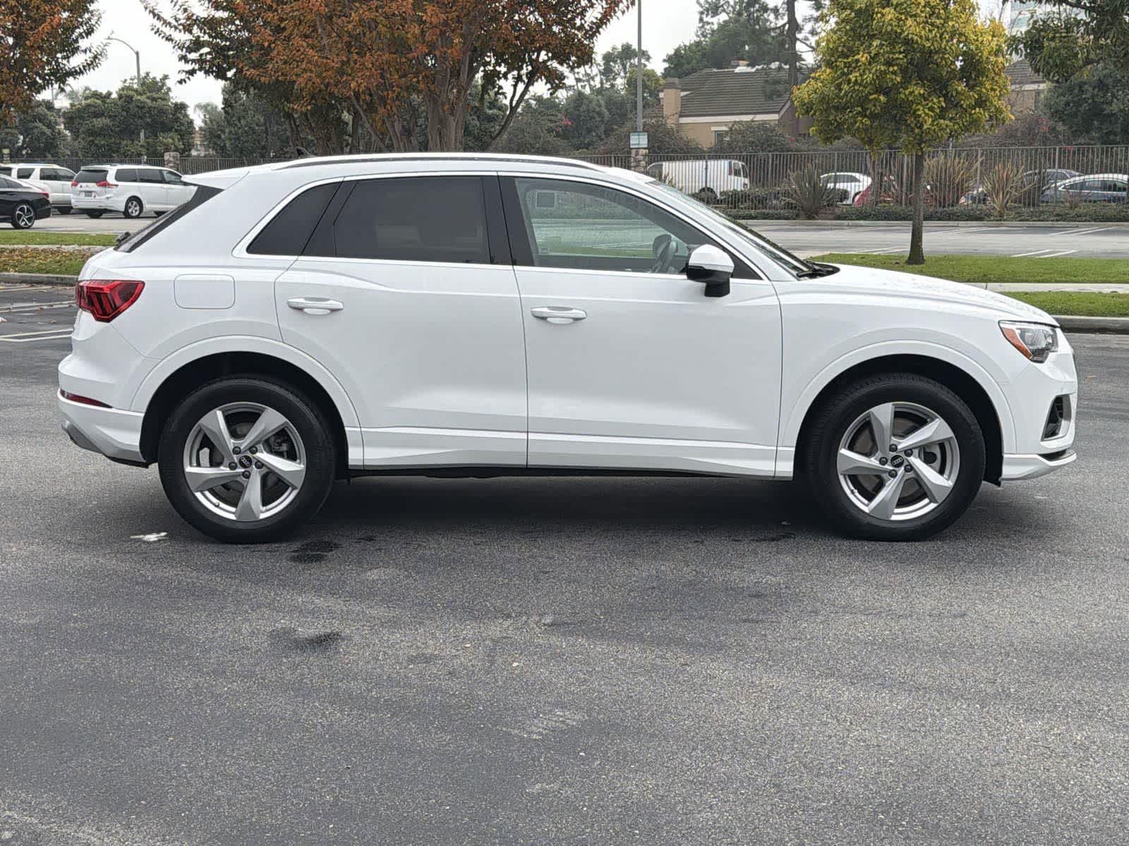 Thumbnail: 2021 Audi Q3 - 3