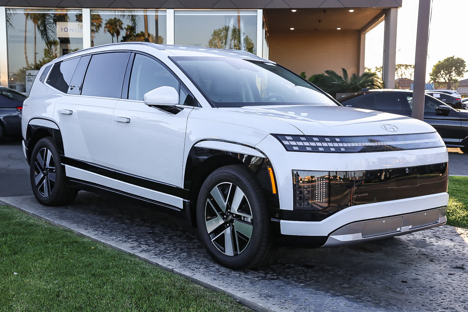 Thumbnail: 2026 Hyundai Ioniq - 6