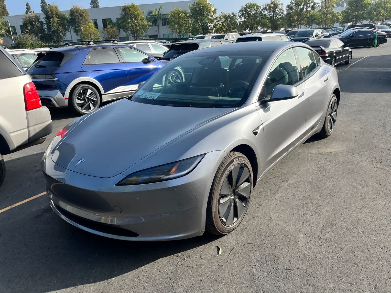 2025 Tesla Model 3 Performance's photo