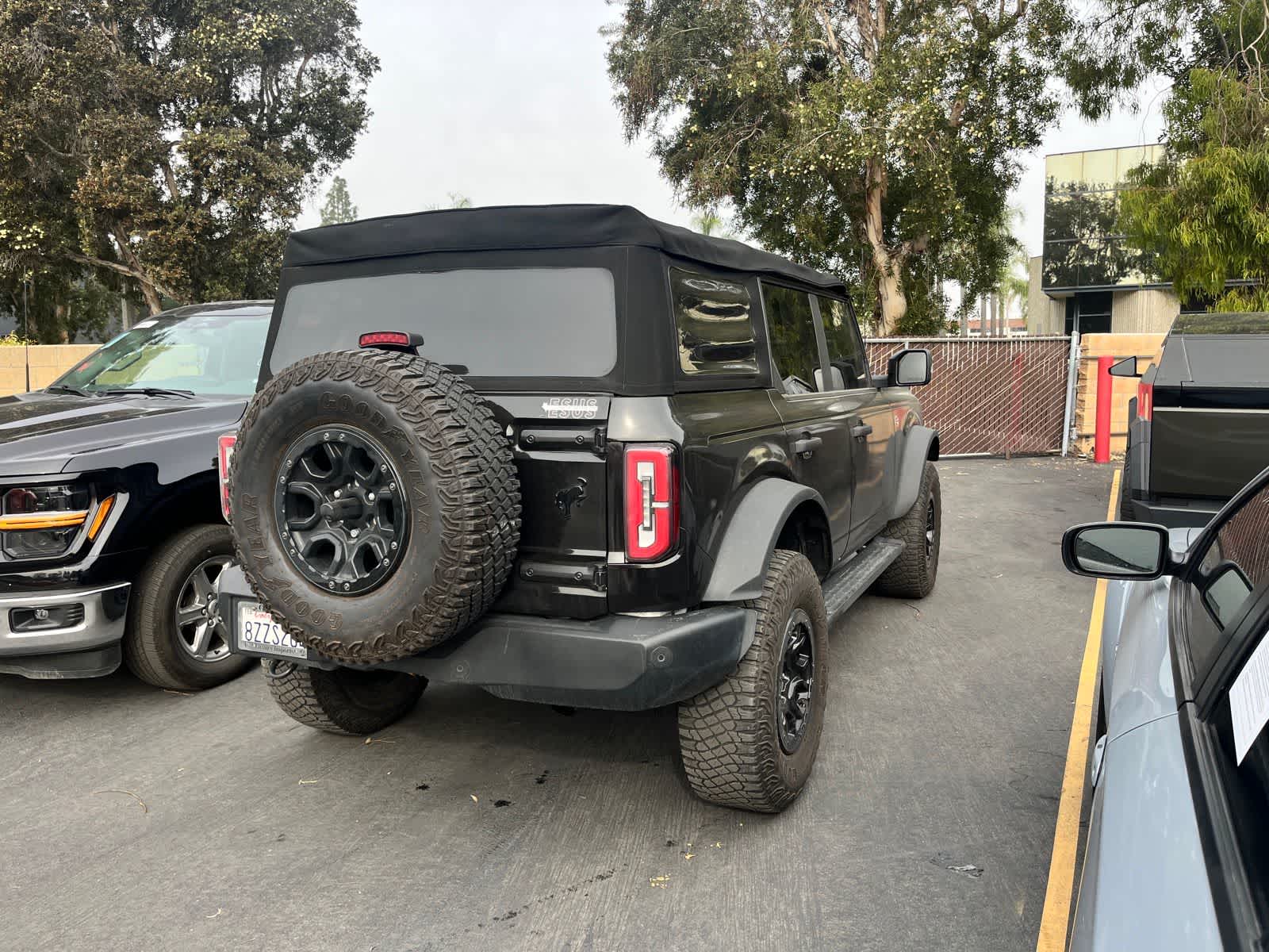 Thumbnail: 2022 Ford Bronco - 3