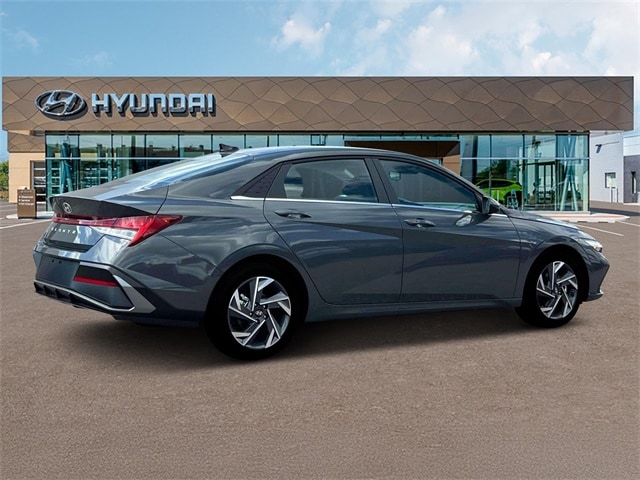 Thumbnail: 2025 Hyundai Elantra - 8