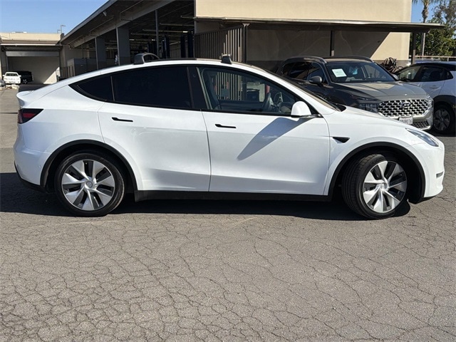 Thumbnail: 2021 Tesla Model Y - 3