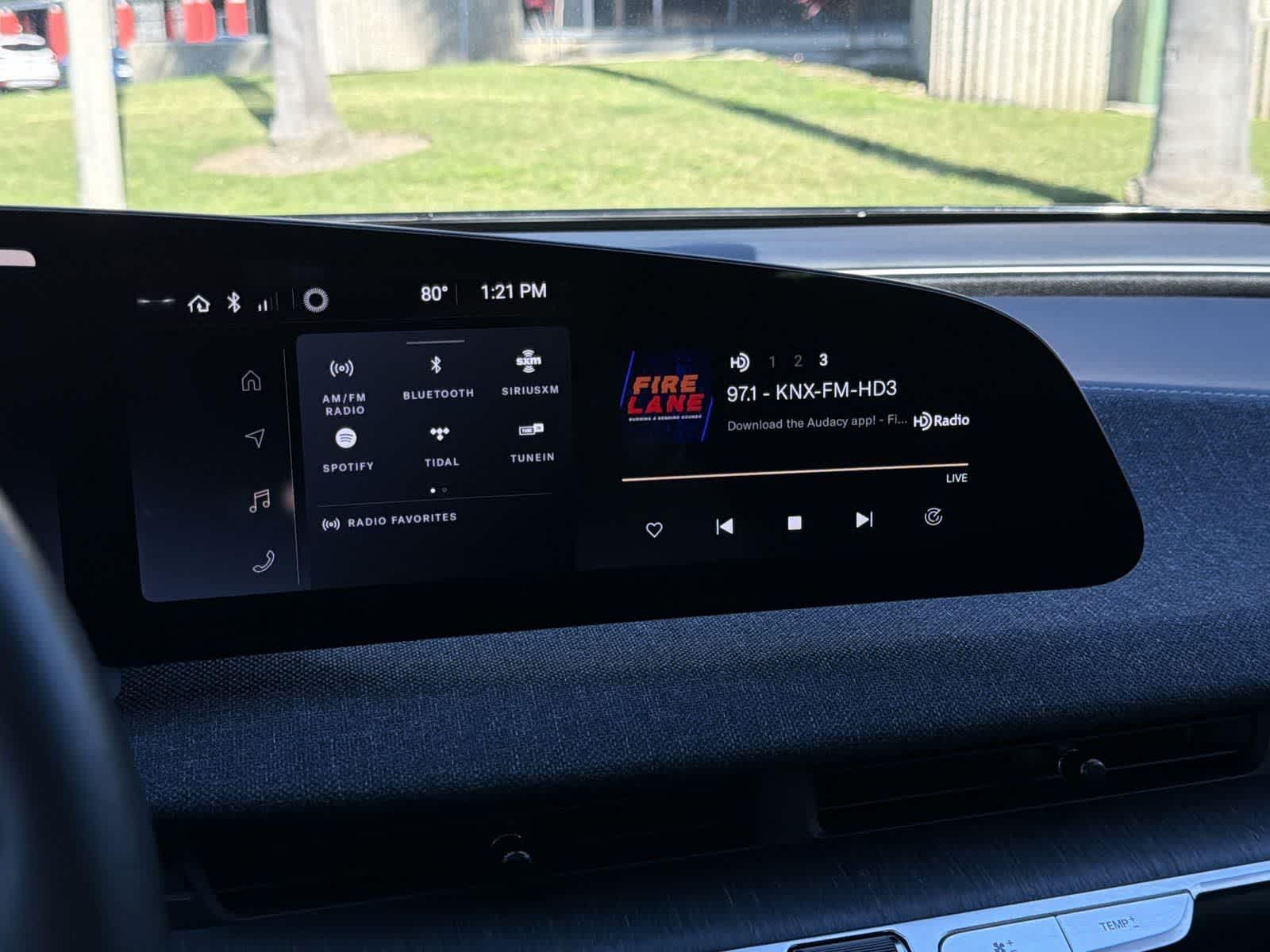 Thumbnail: 2024 Lucid Air - 18