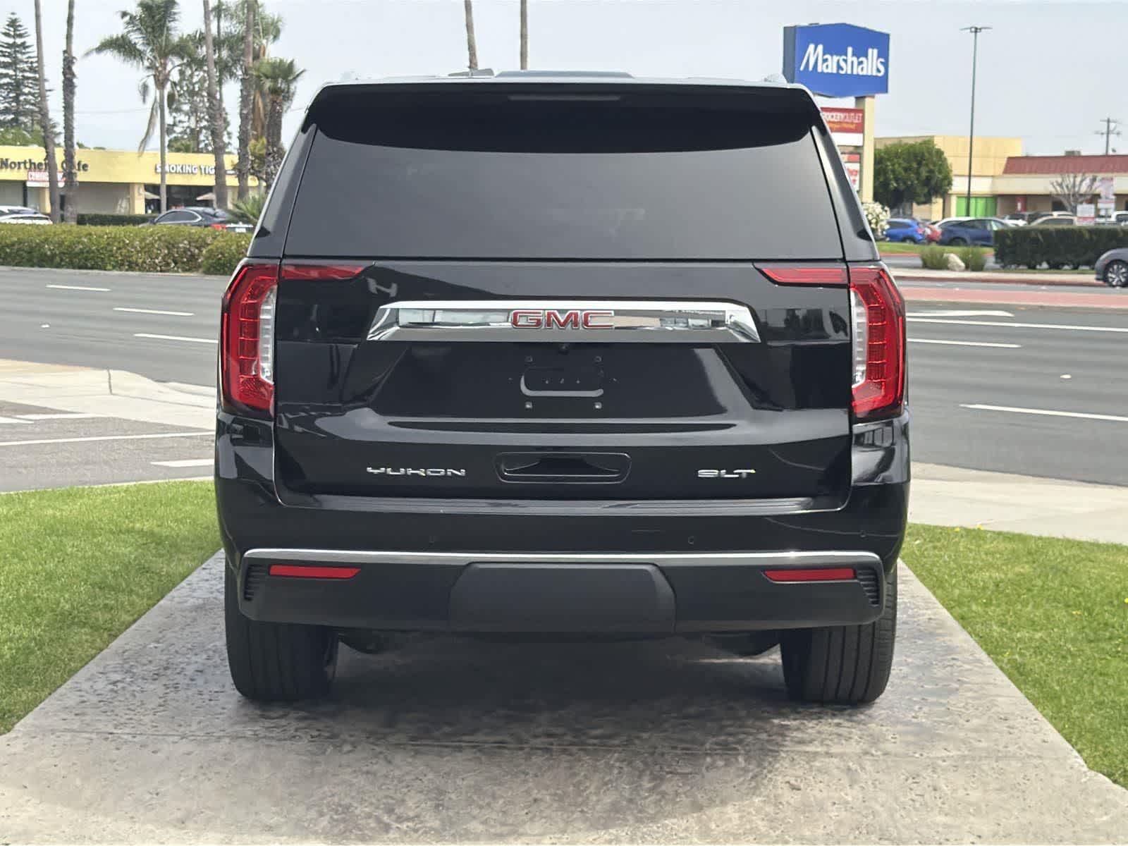 Thumbnail: 2023 GMC Yukon XL - 5