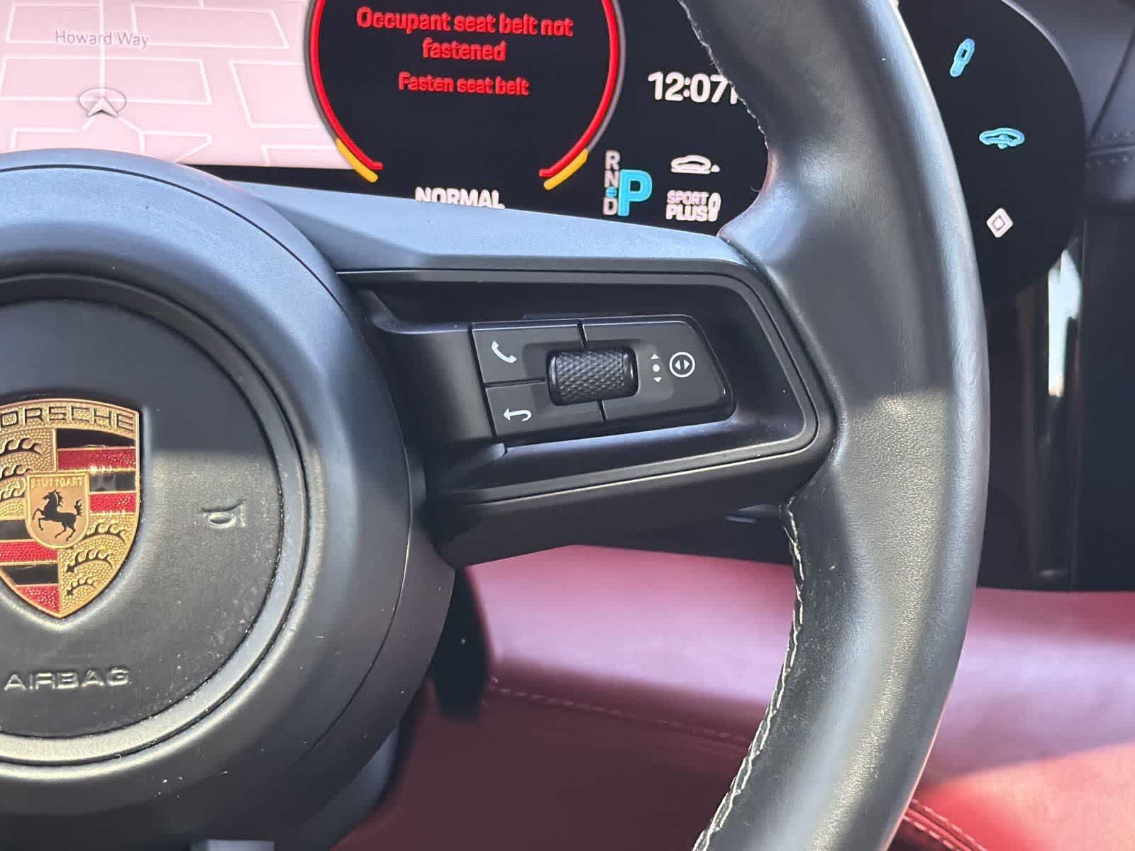 Thumbnail: 2022 Porsche Taycan - 14