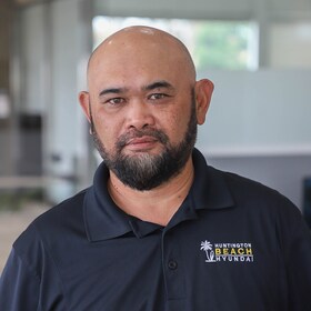 Staff member Ronnie Ando from ID_57fccb