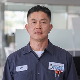Staff member Long Vo from ID_64d5bf