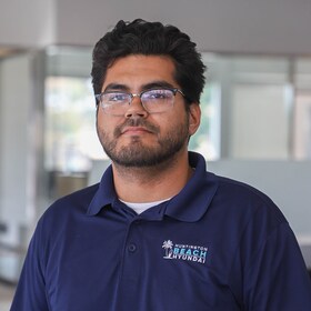 Staff member Daniel Alonso Avitia from ID_af00a8