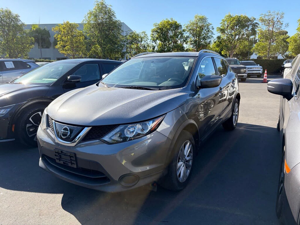 Used 2018 Nissan Rogue Sport SV SUV