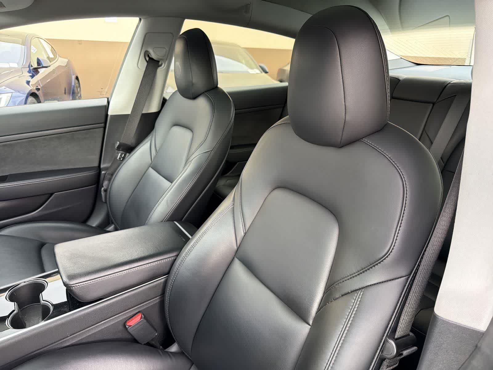 Thumbnail: 2020 Tesla Model 3 - 26