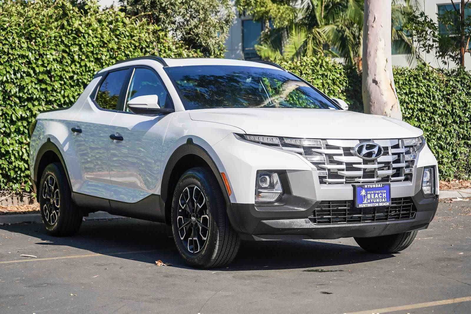 Thumbnail: 2023 Hyundai Santa Cruz - 2
