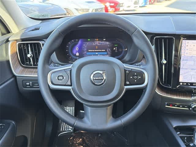 Thumbnail: 2022 Volvo XC60 - 12