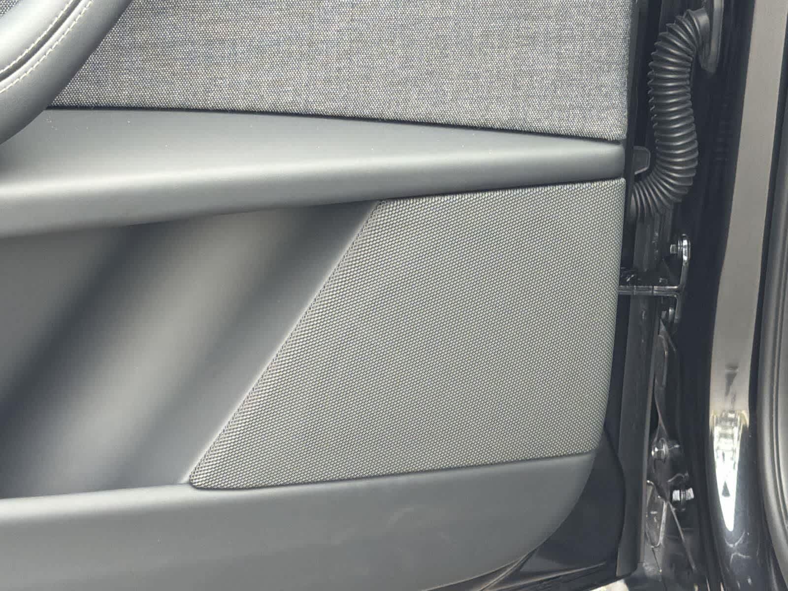 Thumbnail: 2025 Tesla Model X - 24