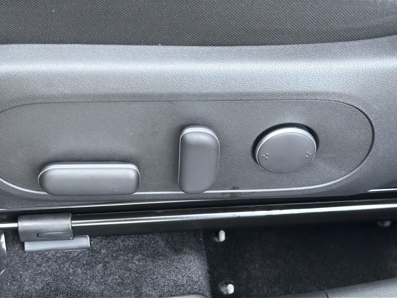 Thumbnail: 2025 Hyundai Kona - 25