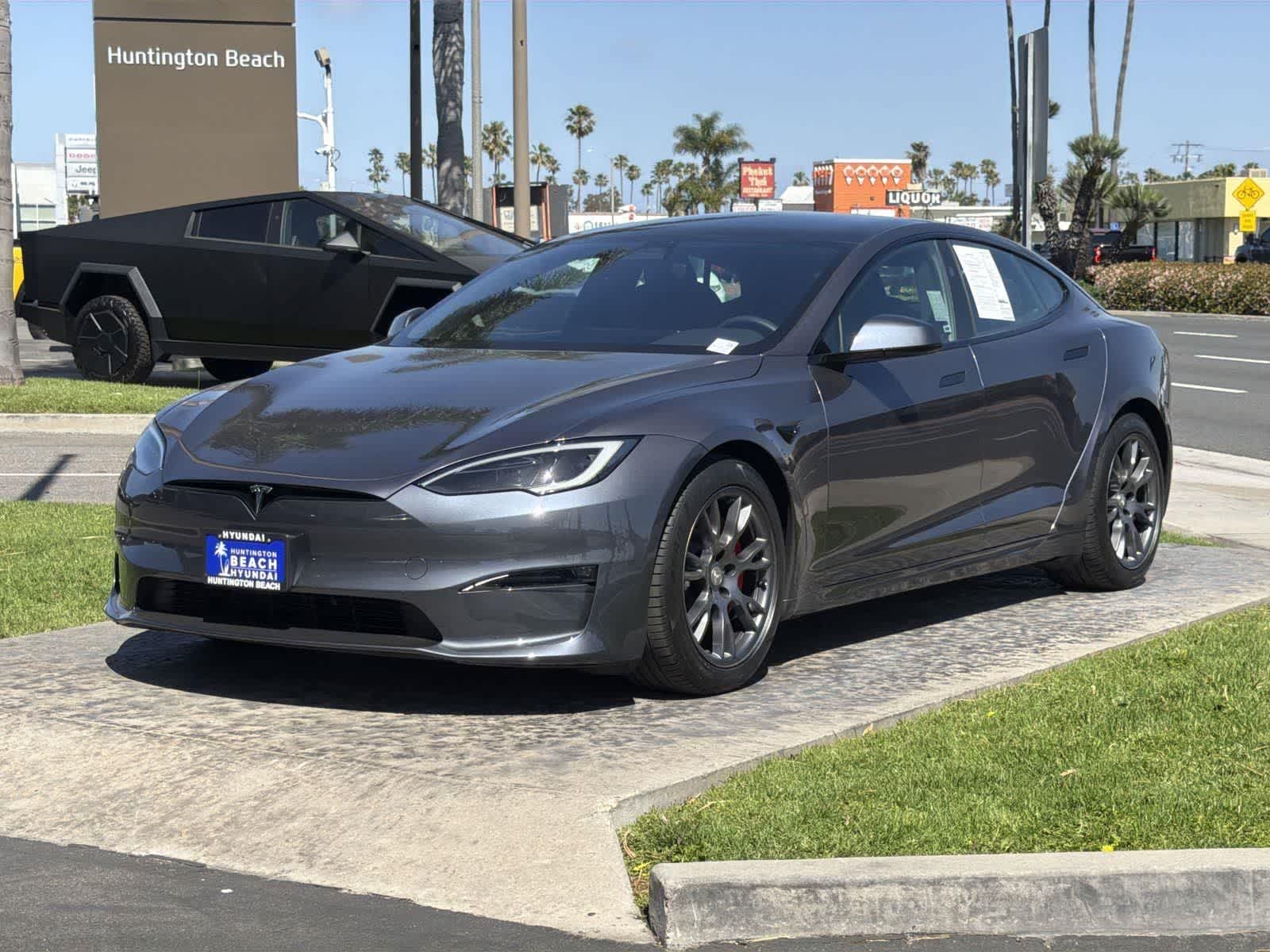 2023 Tesla Model S Plaid