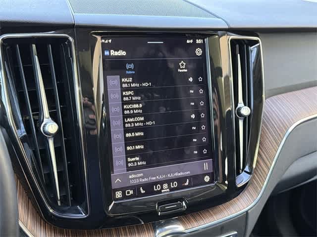 Thumbnail: 2022 Volvo XC60 - 19