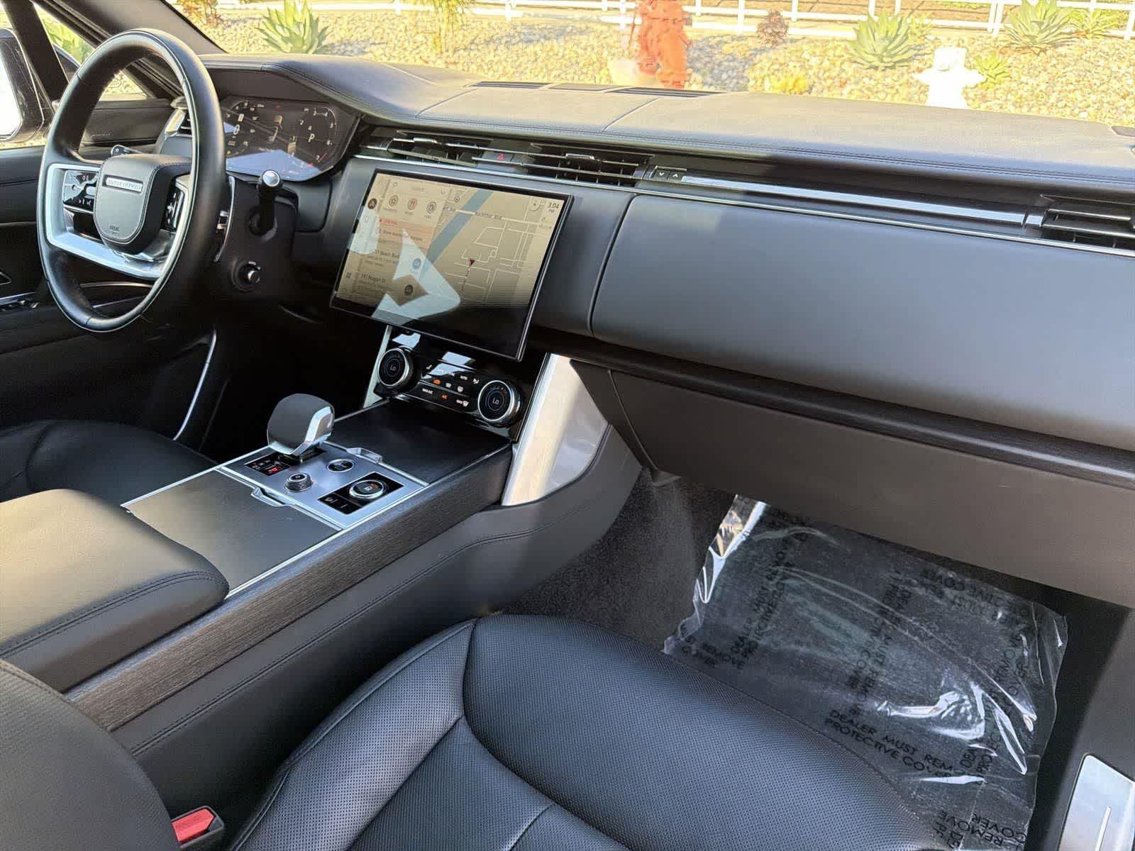 Thumbnail: 2023 Land Rover Range Rover - 33