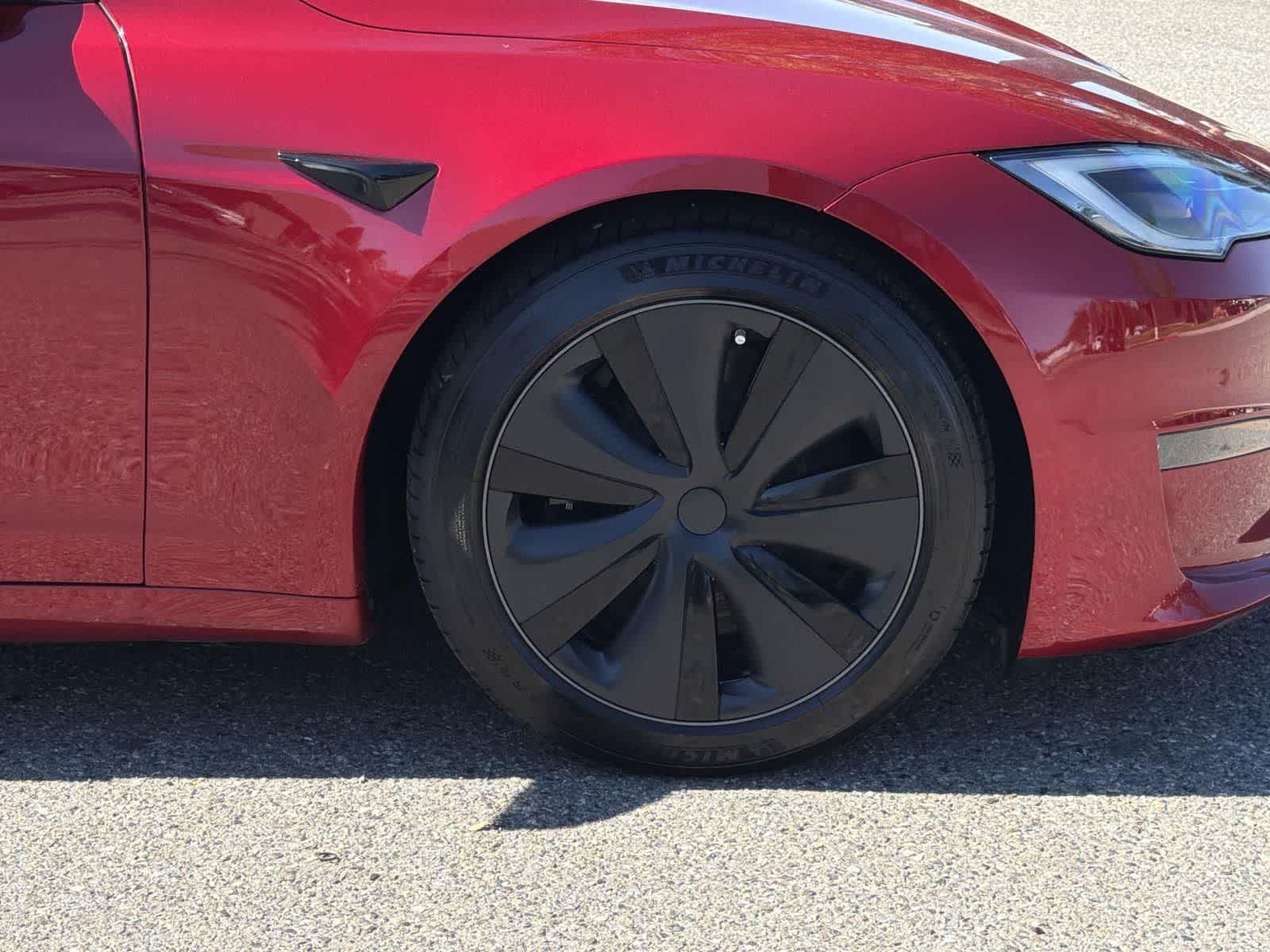 Thumbnail: 2023 Tesla Model S - 37