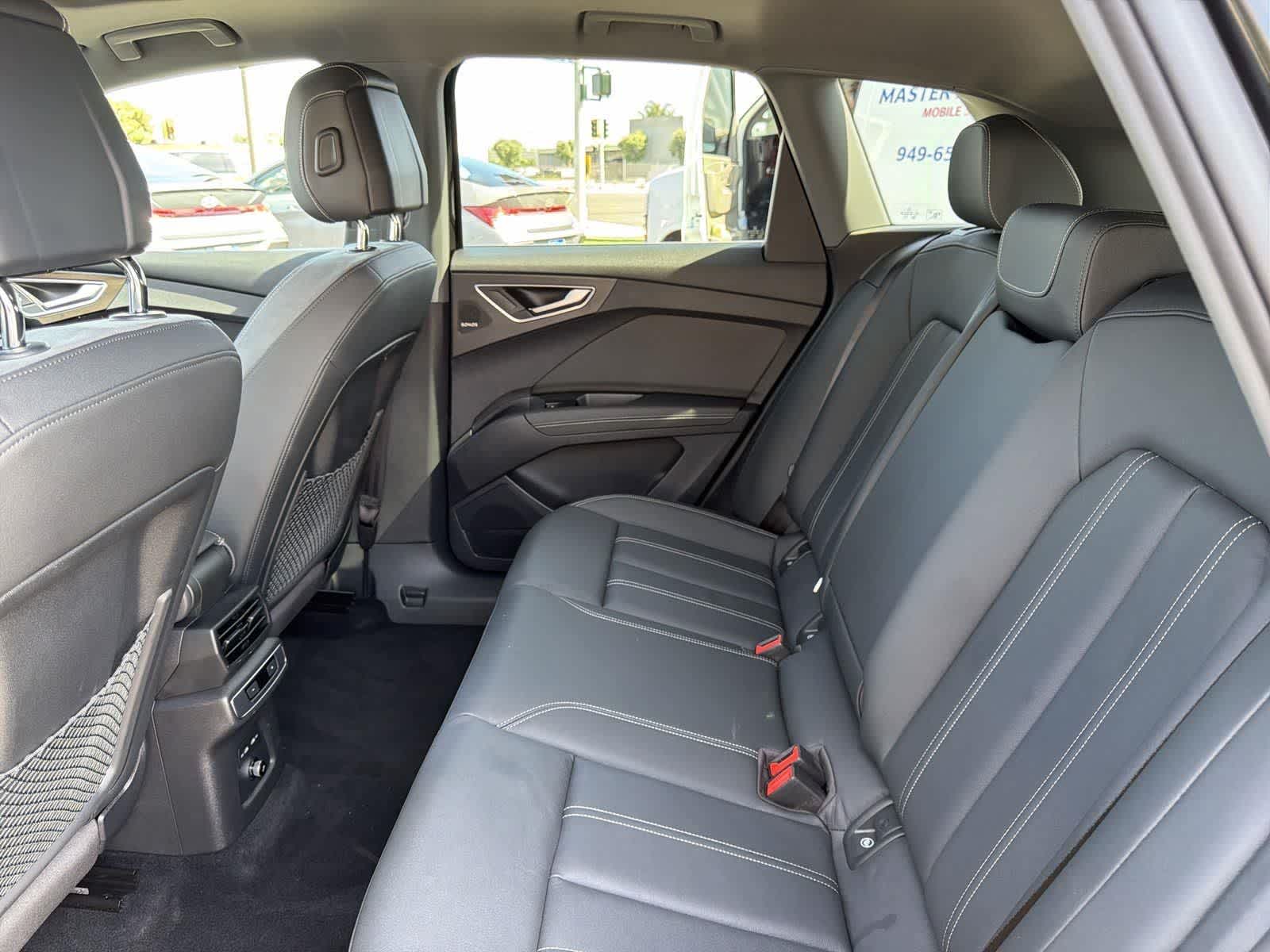 Thumbnail: 2023 Audi Q4 e-tron - 29