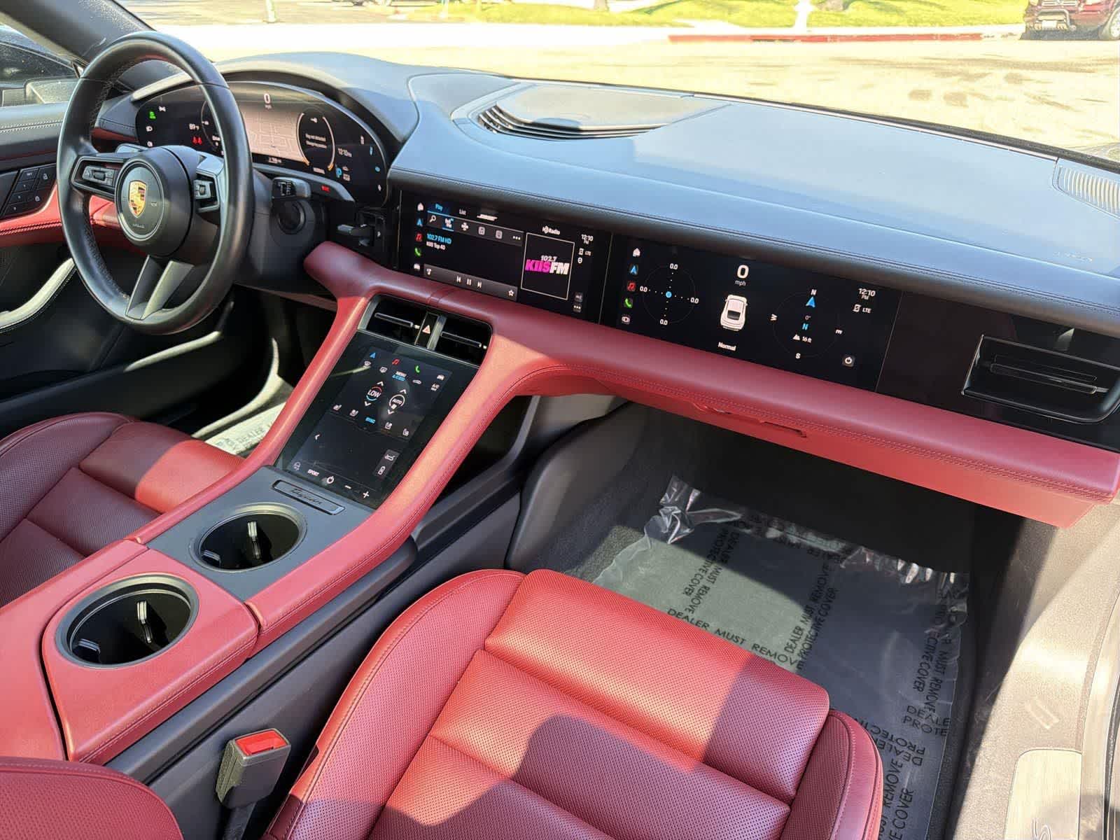 Thumbnail: 2022 Porsche Taycan - 36