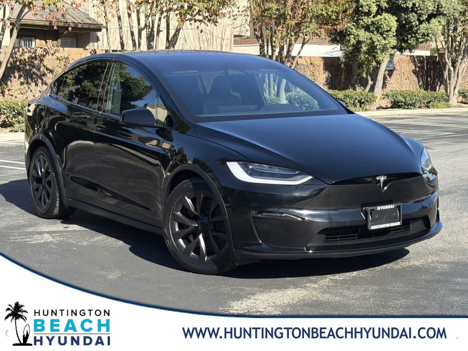 2023 Tesla Model X Long Range's photo