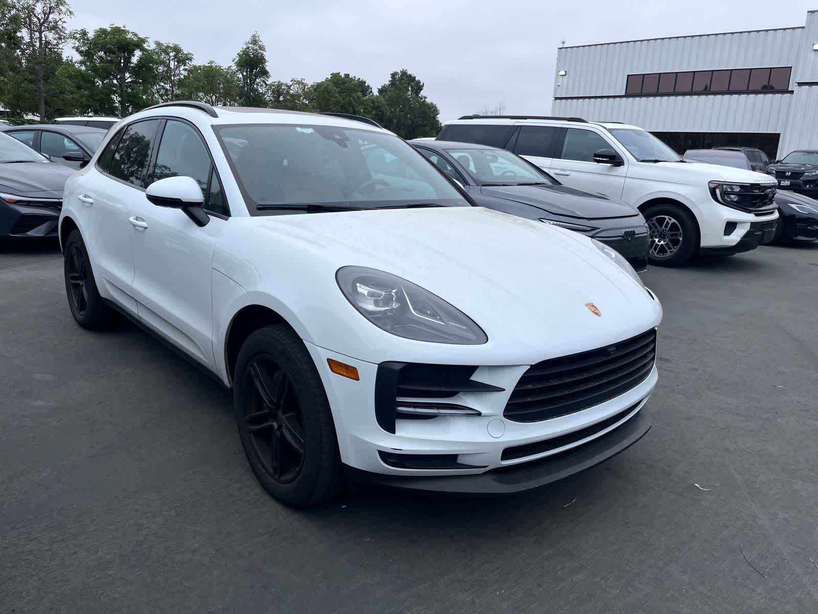 2021 Porsche Macan Base
