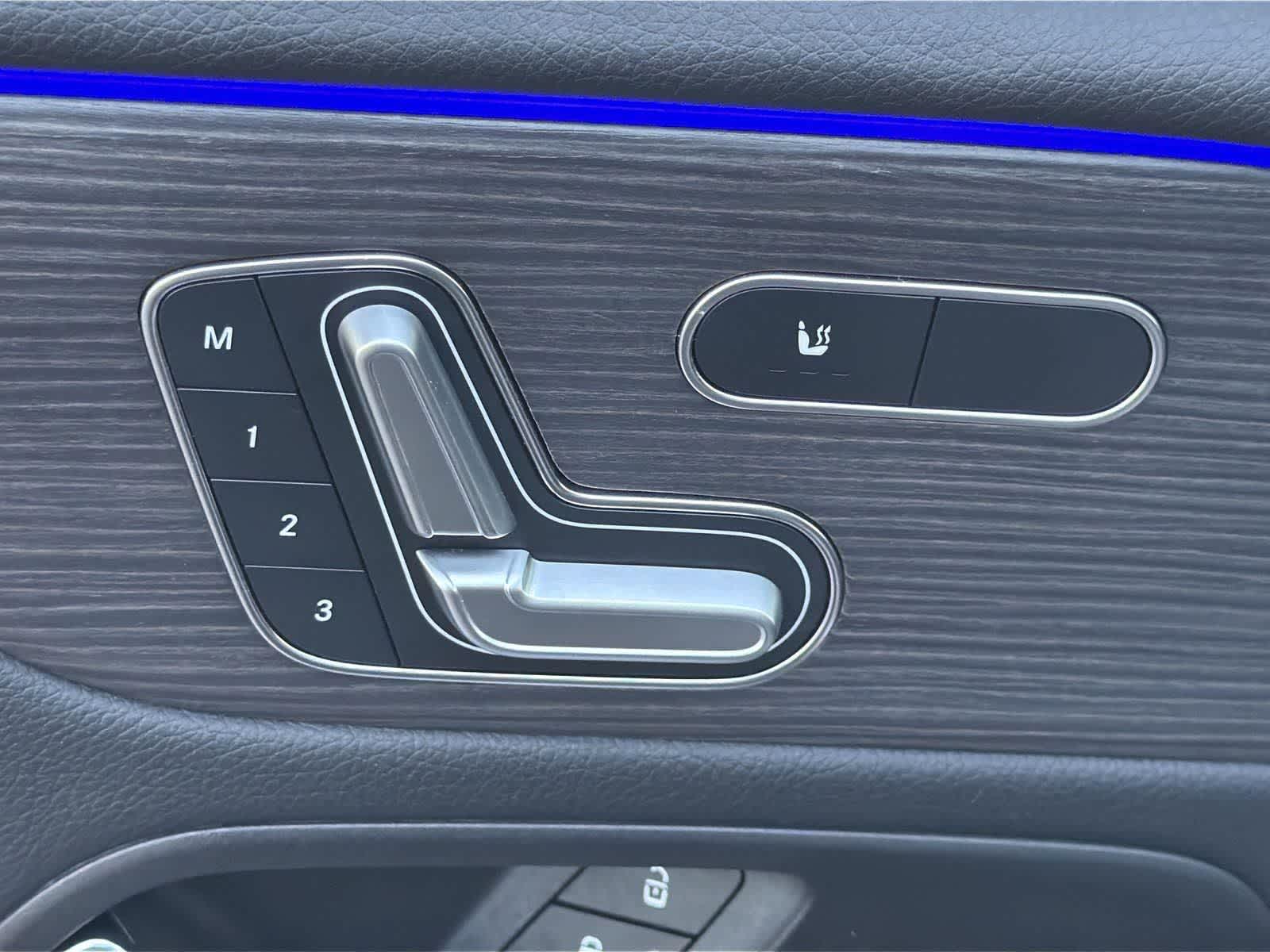 Thumbnail: 2023 Mercedes-Benz GLB - 26