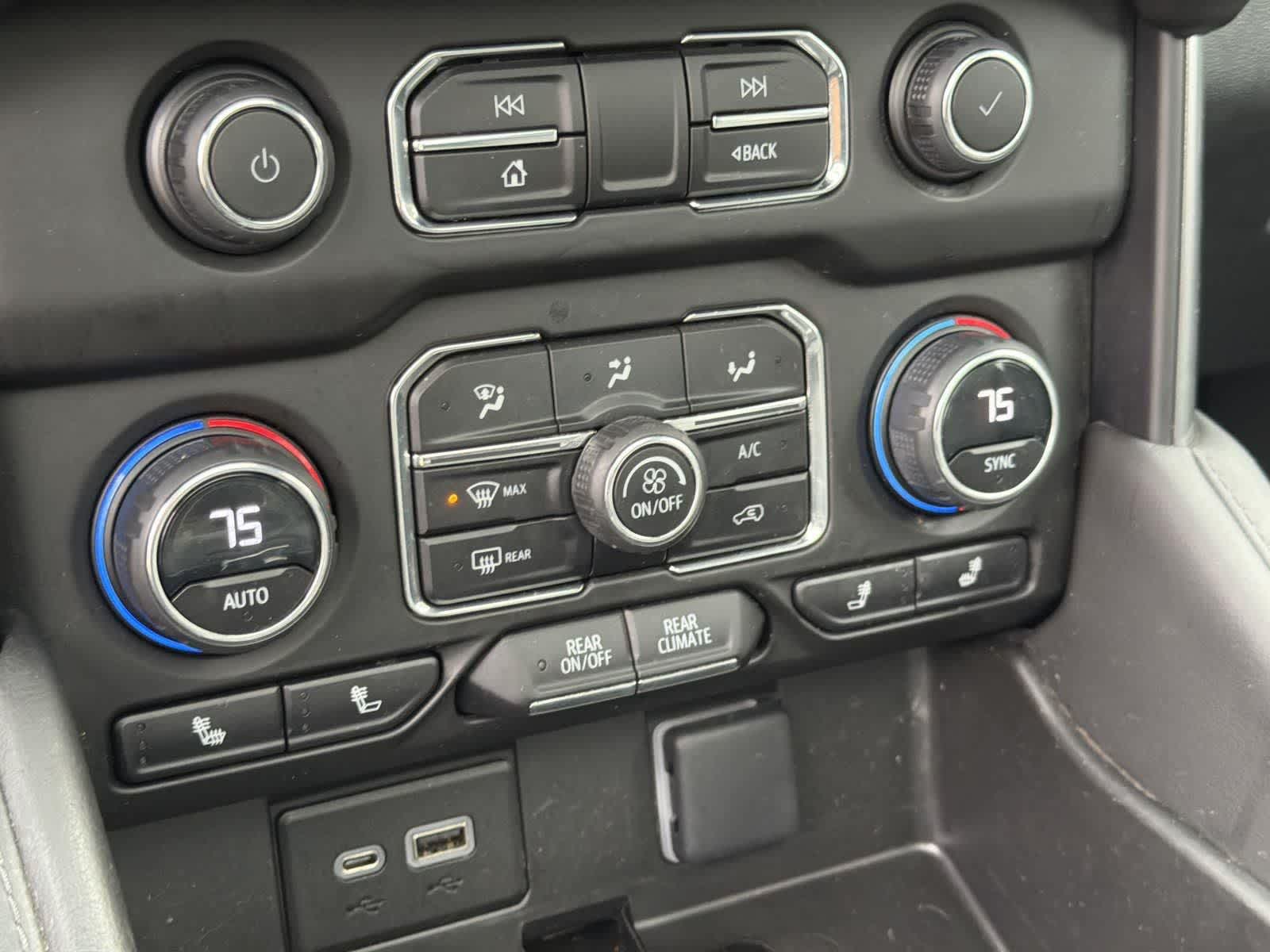 Thumbnail: 2023 Chevrolet Suburban - 16