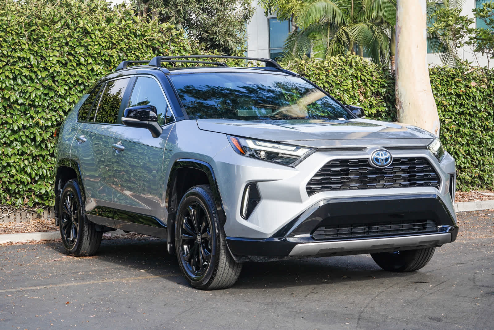 Thumbnail: 2024 Toyota RAV4 - 3