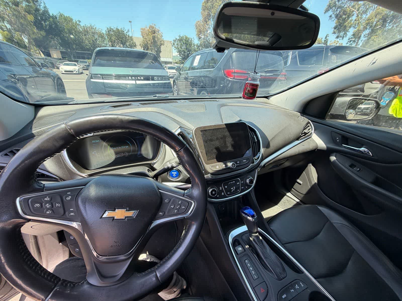 Thumbnail: 2018 Chevrolet Volt - 5