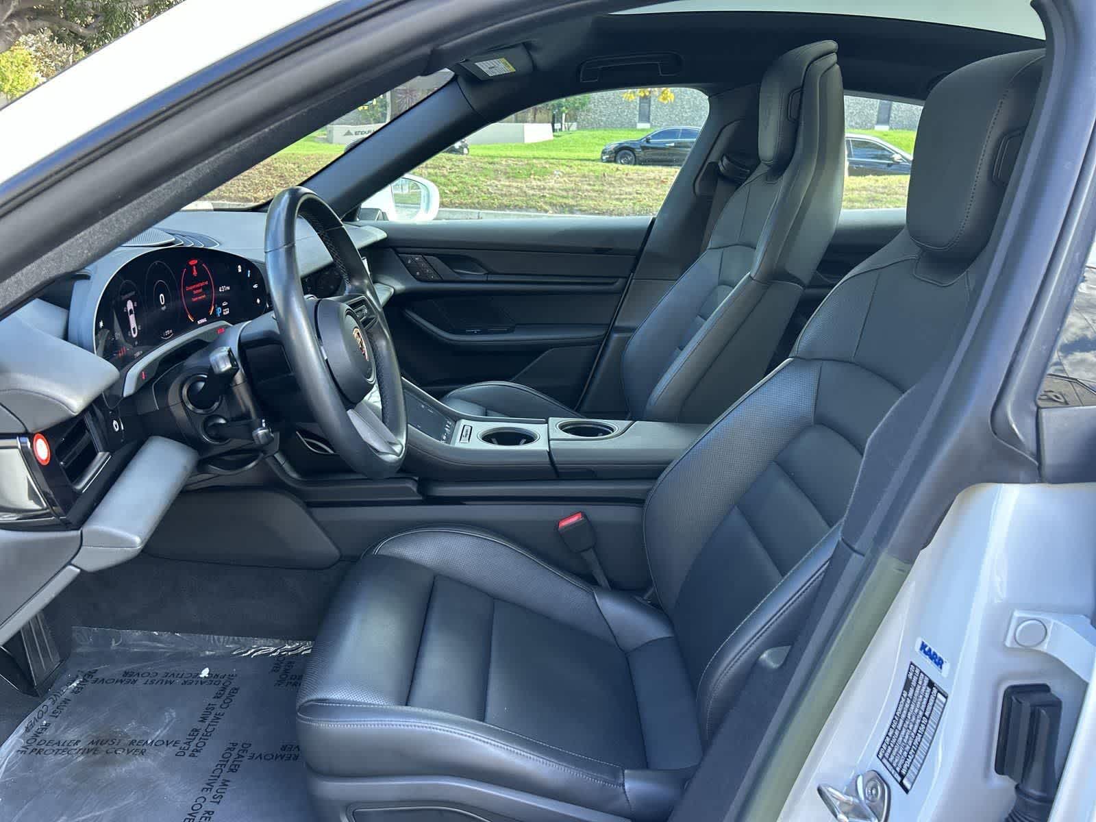 Thumbnail: 2023 Porsche Taycan - 25