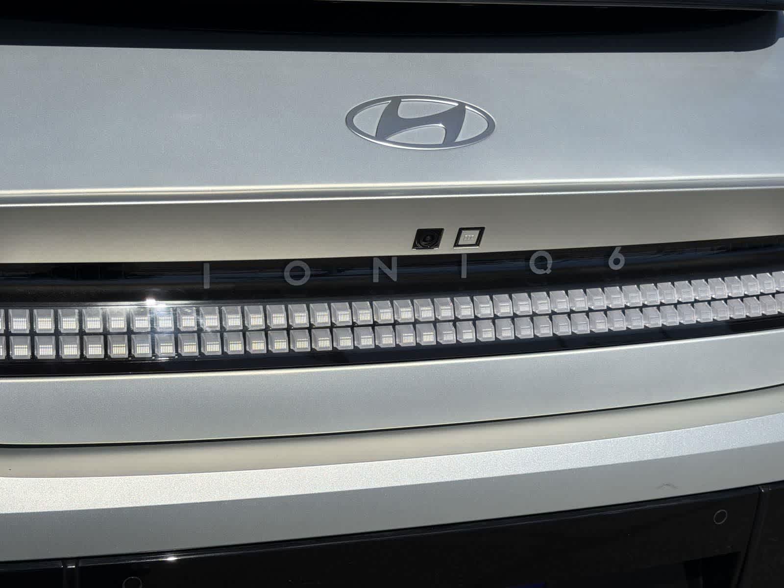 Thumbnail: 2023 Hyundai Ioniq 6 - 30