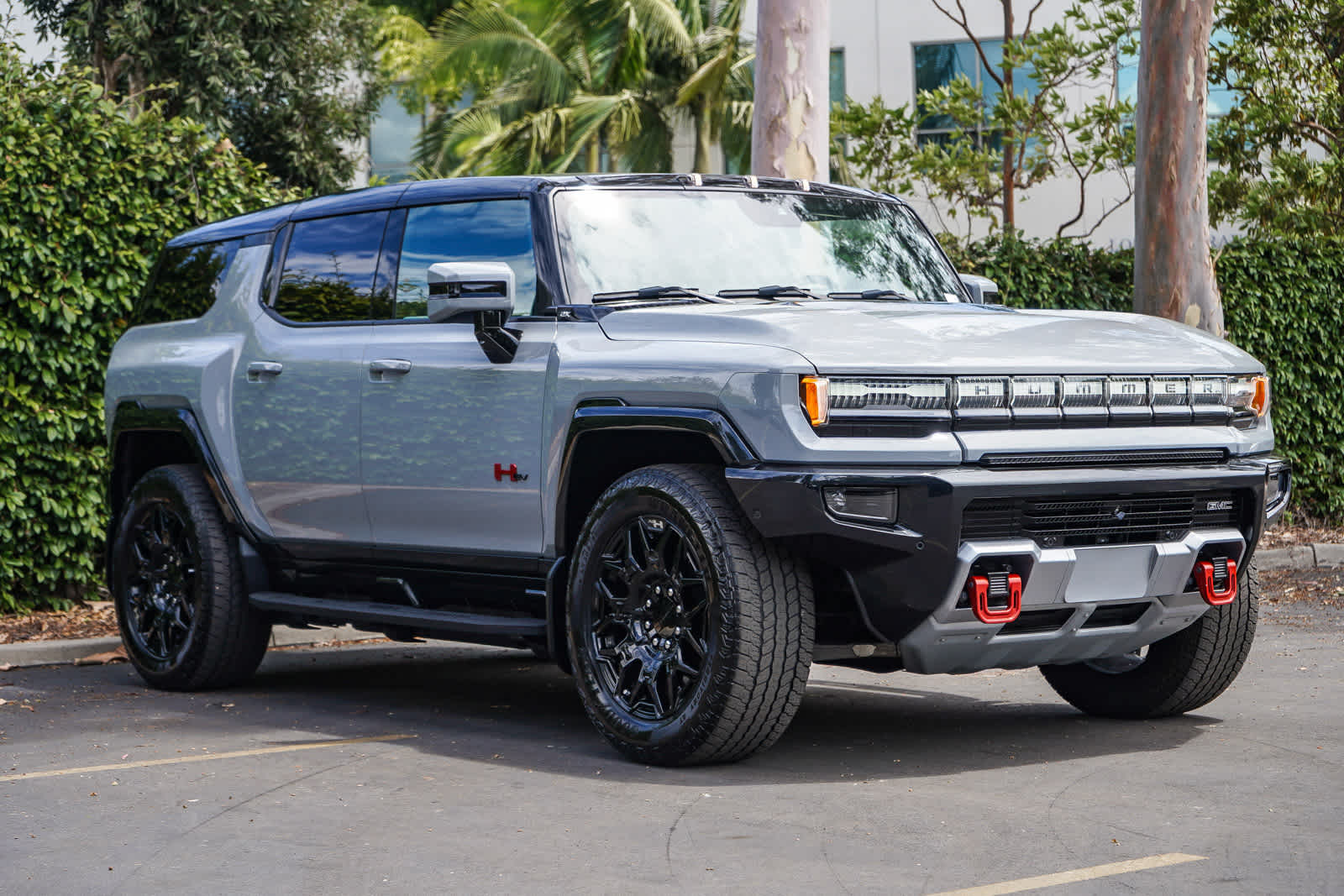 Thumbnail: 2025 GMC Hummer EV - 3