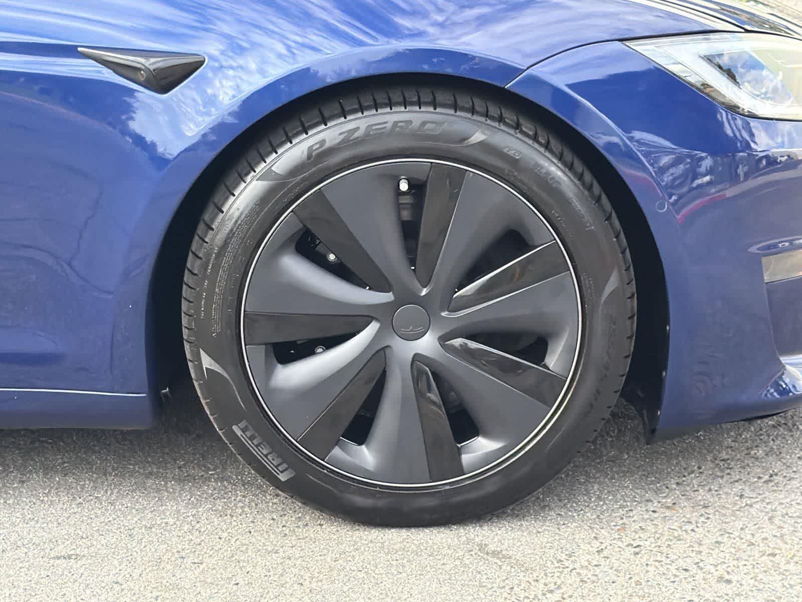 Thumbnail: 2022 Tesla Model S - 35