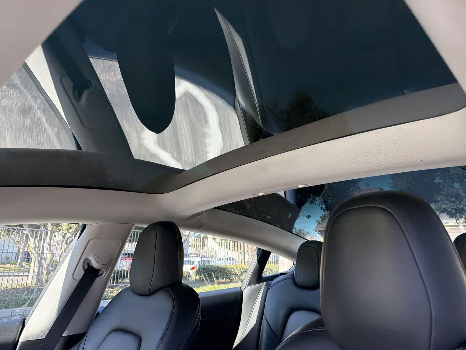 Thumbnail: 2022 Tesla Model 3 - 10