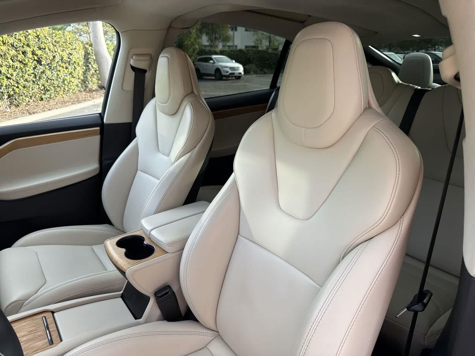 Thumbnail: 2018 Tesla Model X - 27