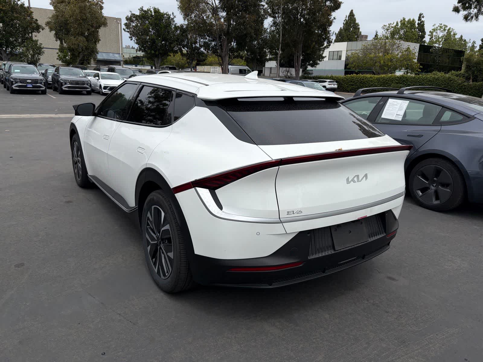 Thumbnail: 2024 Kia EV6 - 4