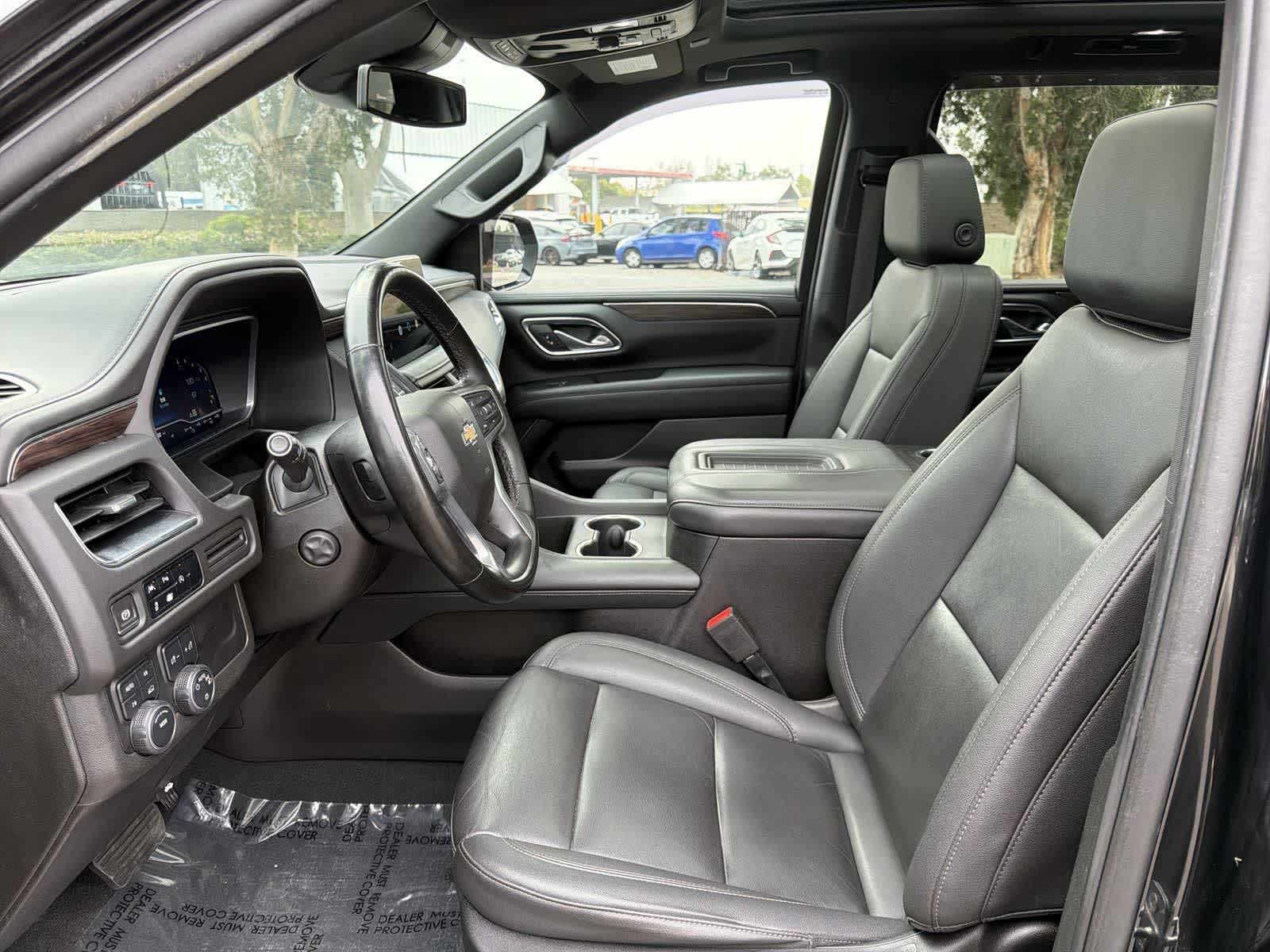 Thumbnail: 2023 Chevrolet Suburban - 25