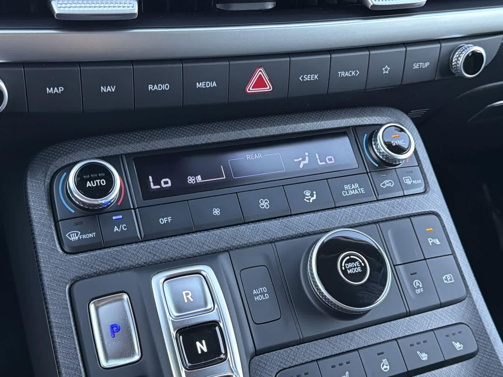 Thumbnail: 2023 Hyundai Palisade - 16