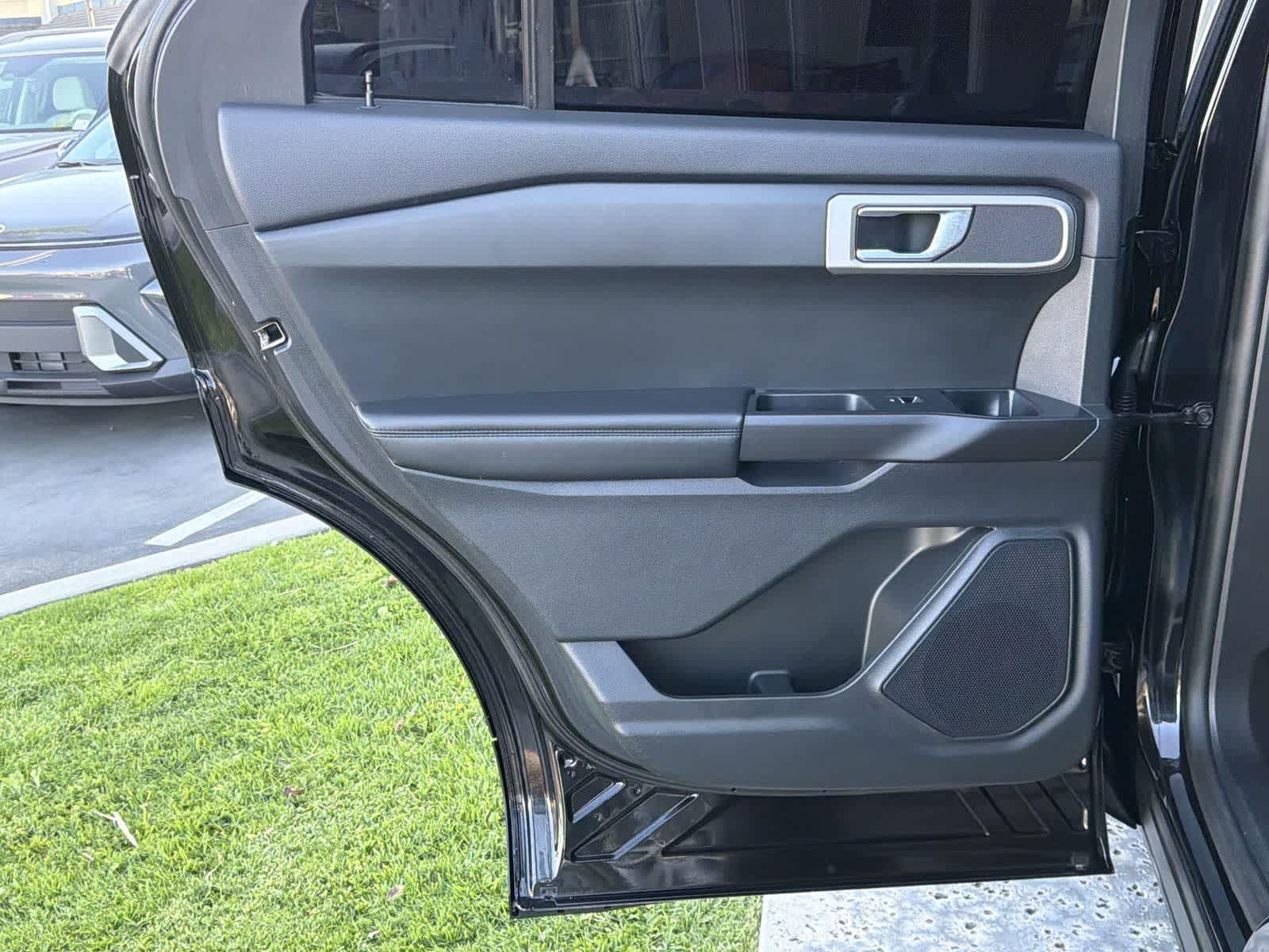 Thumbnail: 2021 Ford Explorer - 26